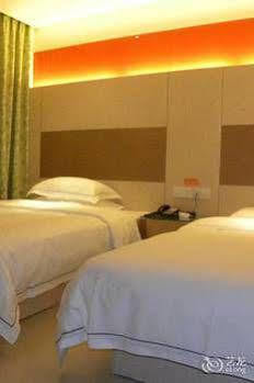 The Seven Hotel Yichang Zewnętrze zdjęcie